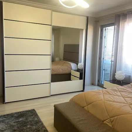 Apartment Place *